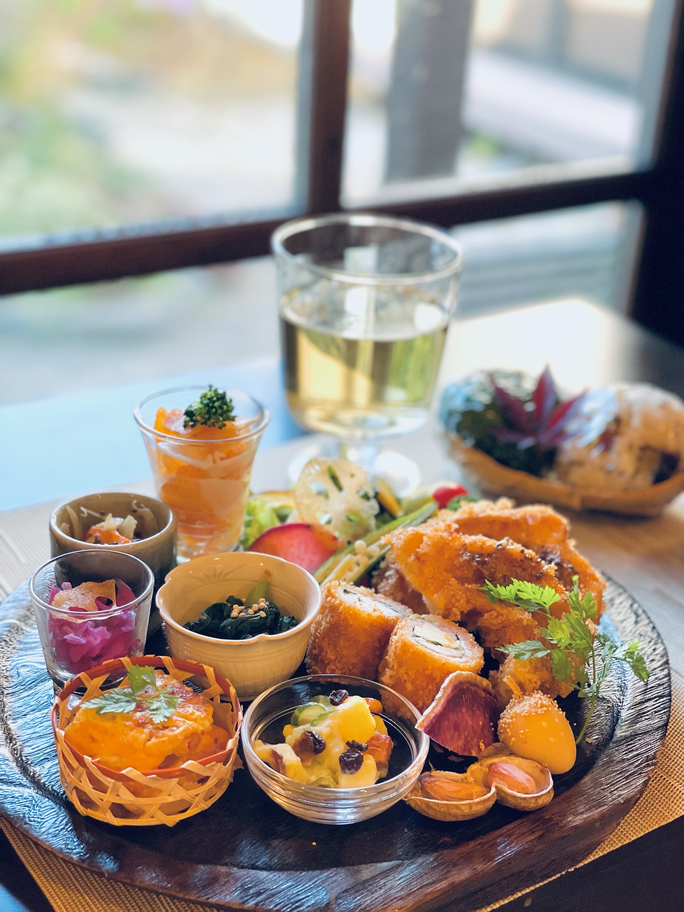 Perilla leaf rice ball lunch