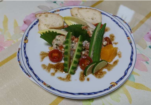 Konbu-marinated salmon and scallop tartare