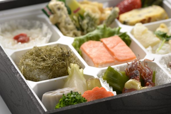 Toyama's Spring Color Bento (Available from March to the end of May)